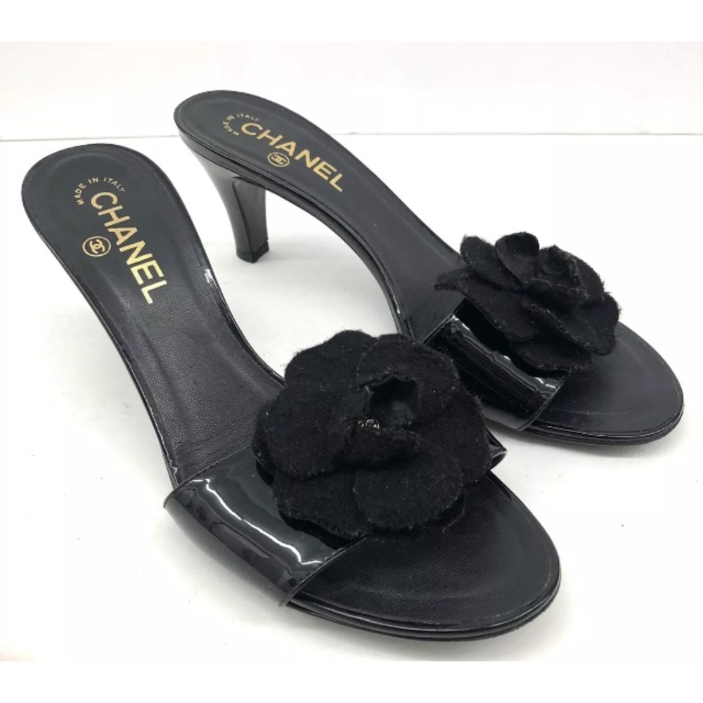 🏆CHANEL Iconic kitten Heel Slides